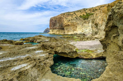 rutas en yate por cabo de gata, paseos en barco por cabo de gata,